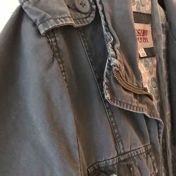 Outdoor Jacket - Picture 4 of 5